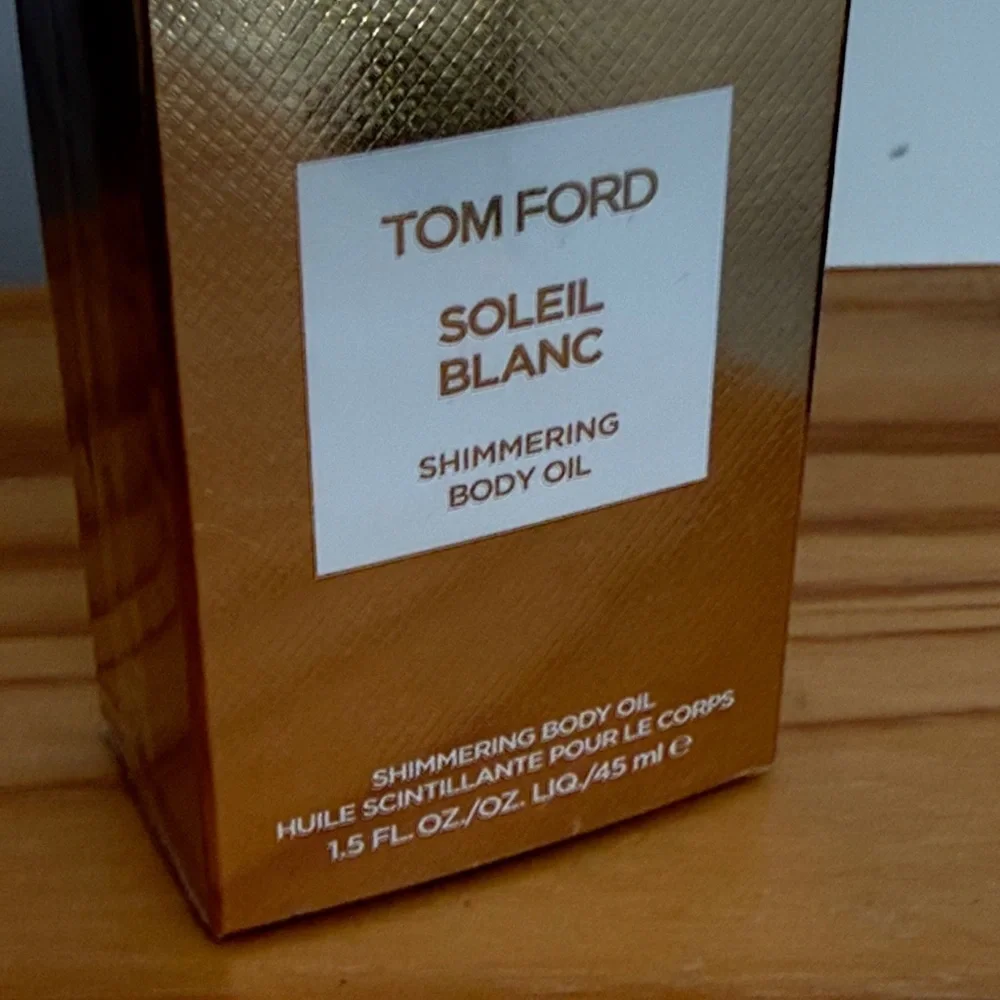 TOM FORD Soleil Blanc Shimmering Body Oil 1.5 fl. Oz.